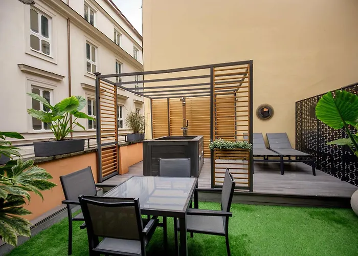 Ripetta Luxury Rom